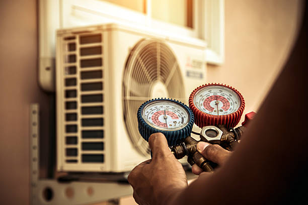 Professional Hvac technician working in Scotts, NC